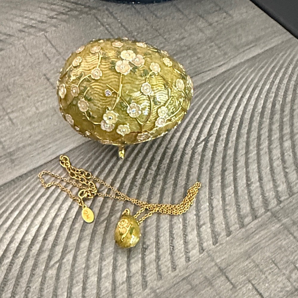 Joan Rivers Imperial Treasures Floral Egg Pendant Necklace